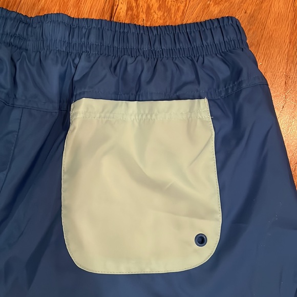 Men’s Nike Sportswear - Picture 6 of 10